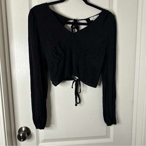 Urban Romantics Black Satiny Leopard Print Tie-Back Long-Sleeve Blouse - Picture 1 of 5